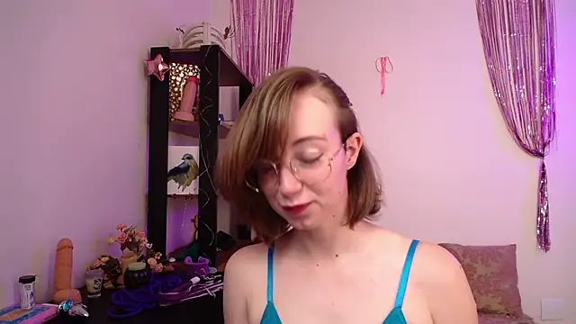 Elise Nyx online show from 12, 3, 2026