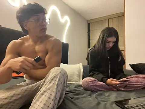 DesireLuxe online show from 14, 10, 2025