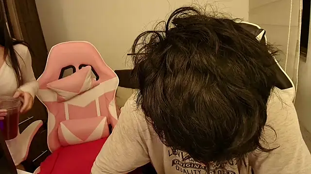 DesireLuxe online show from 2, 11, 2025