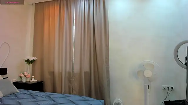Snapshot of Sandra_Wi1son chatting on 2, 7, 2026 Sandra Wi1son online show from 2, 7, 2026