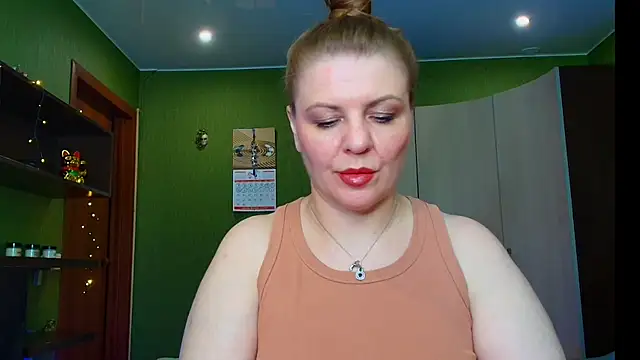 Snapshot of VeronikawGold chatting on 10, 6, 2026 VeronikawGold online show from 10, 6, 2026