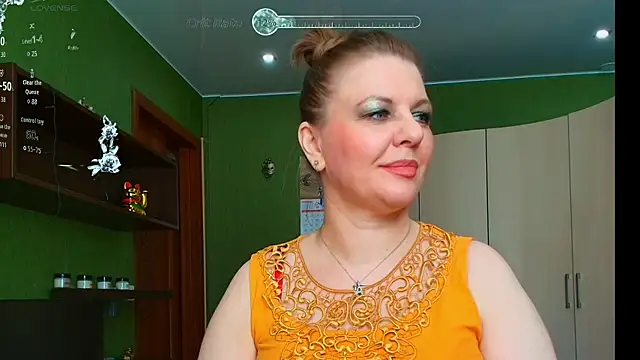 Snapshot of VeronikawGold chatting on 5, 6, 2026 VeronikawGold online show from 5, 6, 2026
