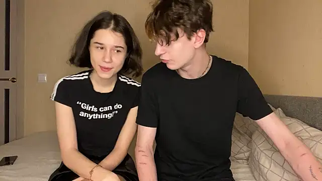 baby lesi online show from 8, 3, 2025