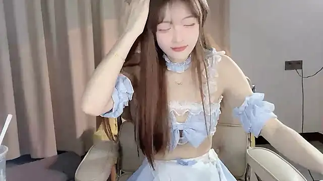 Snapshot of Annnnqi-77 chatting on 19, 3, 2025 Annnnqi-77 online show from 19, 3, 2025