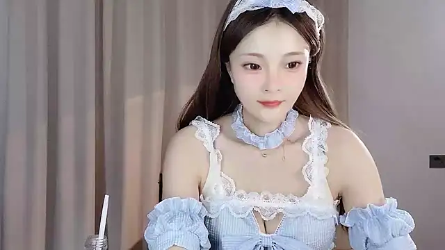 Snapshot of Annnnqi-77 chatting on 23, 3, 2025 Annnnqi-77 online show from 23, 3, 2025