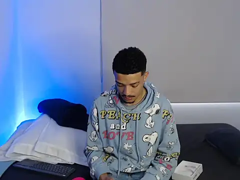 eross chipre  online show from 22, 9, 2025