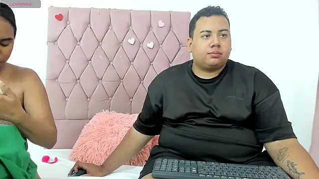 MICHAEL AND SHARON online show from 15, 10, 2025