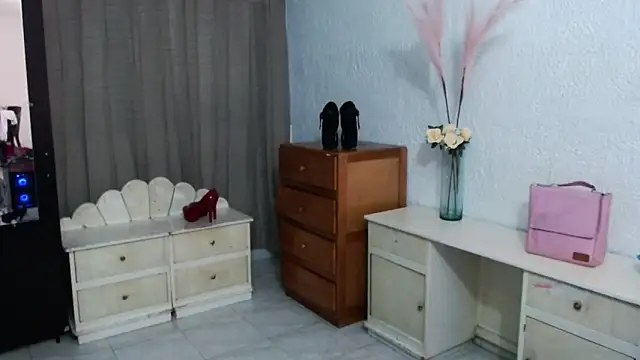 EngelCristaly online show from 30, 11, 2025