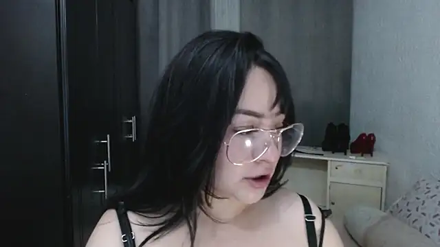 EngelCristaly online show from 2, 6, 2026