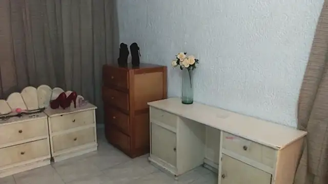 EngelCristaly online show from 12, 2, 2026