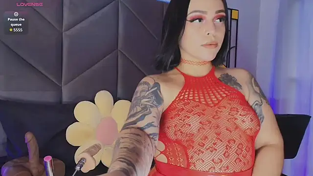 Carlaguzman  online show from 20, 5, 2026