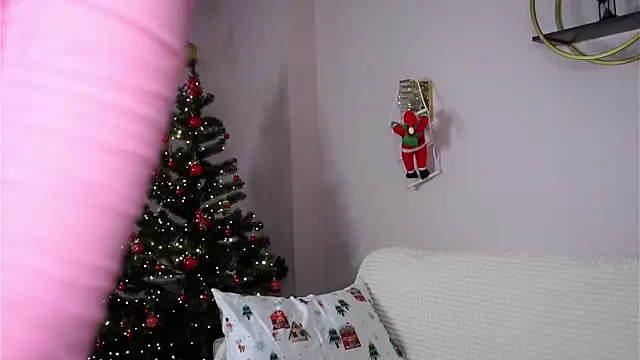 SunnivaCovil online show from 5, 1, 2026