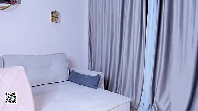 SunnivaCovil online show from 17, 3, 2025