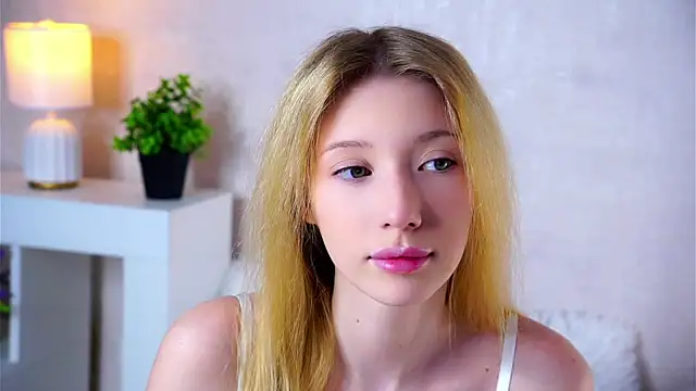 SunnivaCovil online show from 24, 6, 2026