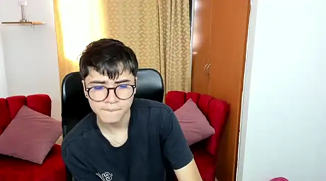 liam orion online show from 19, 2, 2025