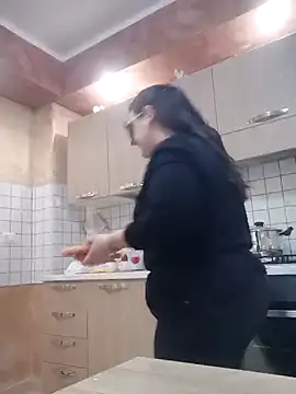 Dolcecurvy online show from 13, 3, 2025