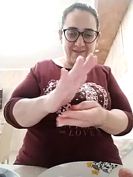 Dolcecurvy online show from 26, 4, 2026