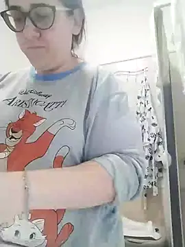 Snapshot of Dolcecurvy chatting on 7, 2, 2026 Dolcecurvy online show from 7, 2, 2026