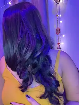 Dishasarmaa05 online show from 17, 9, 2025