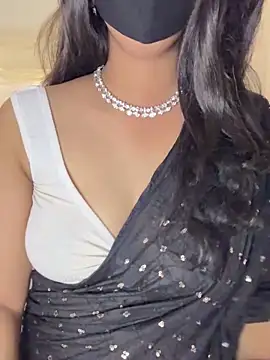 Dishasarmaa05 online show from 9, 11, 2025