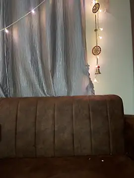 Dishasarmaa05 online show from 22, 9, 2025