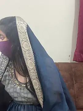 Dishasarmaa05 online show from 21, 2, 2025