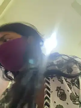 Dishasarmaa05 online show from 19, 2, 2025