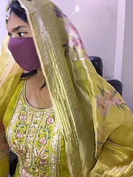 Dishasarmaa05 online show from 5, 12, 2025