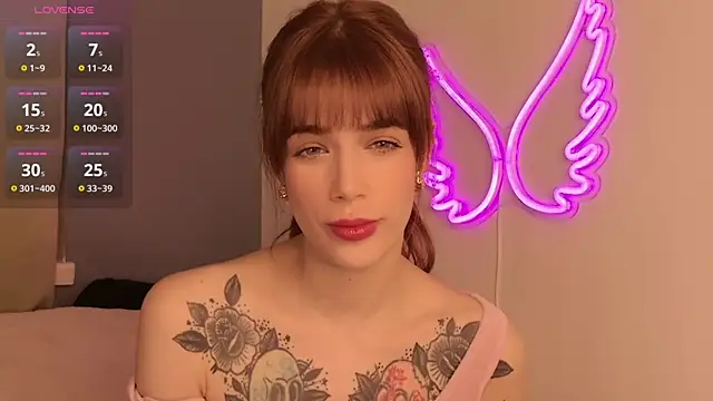 FrancescaFerra online show from 4, 12, 2025