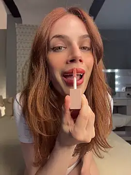 FrancescaFerra online show from 4, 7, 2026