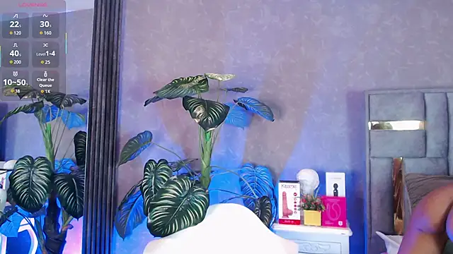 Tyla Ks online show from 26, 11, 2025