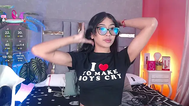 Tyla Ks online show from 12, 11, 2025