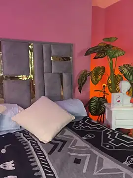 Tyla Ks online show from 19, 3, 2025