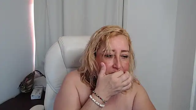 Mature 2025 online show from 14, 10, 2025