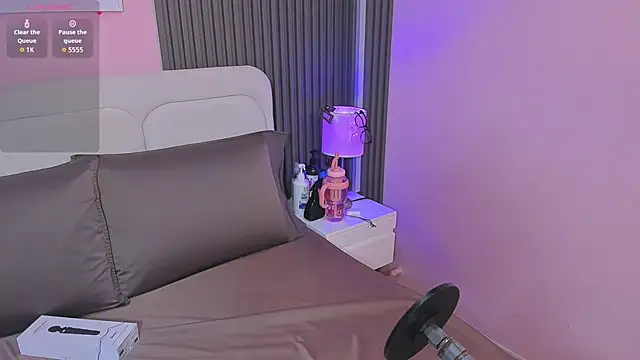 honey sofii  online show from 13, 2, 2026