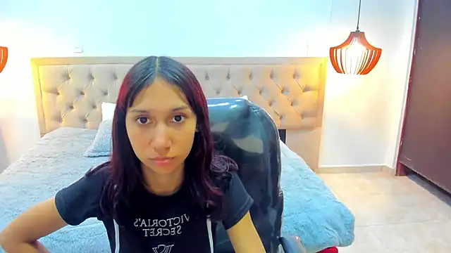 leslieanddrako online show from 7, 11, 2025