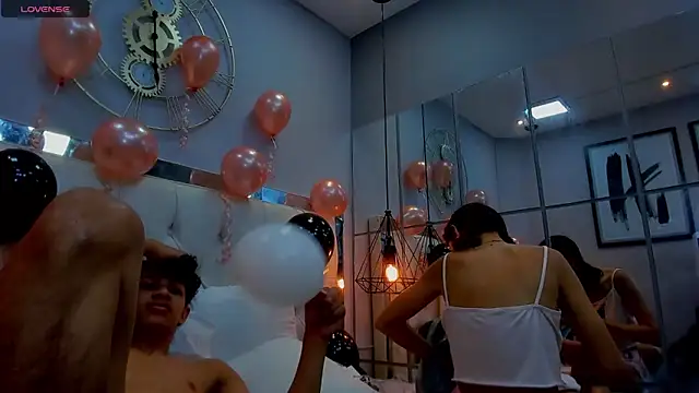 leslieanddrako online show from 14, 10, 2025