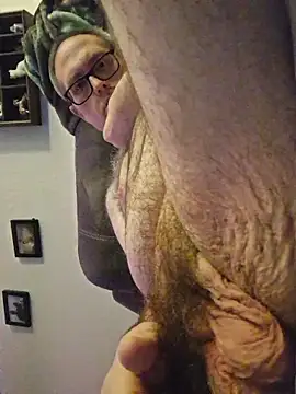 Snapshot of Smallone327 chatting on 22, 2, 2026 Smallone327 online show from 22, 2, 2026