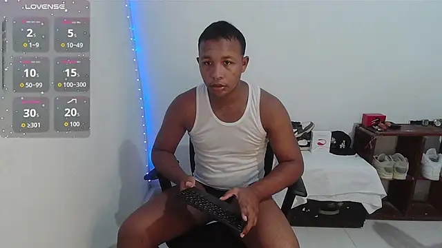 Gooss cum online show from 8, 10, 2025