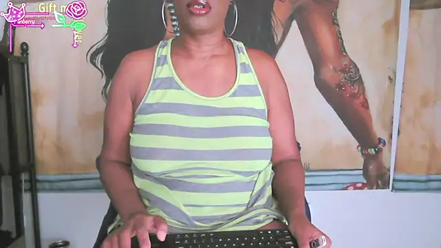Queenanitadix online show from 15, 5, 2026