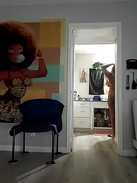 Queenanitadix online show from 25, 11, 2025