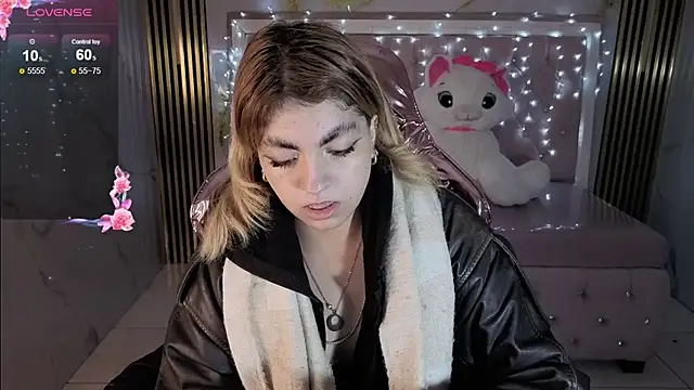 lili conor s online show from 16, 11, 2025