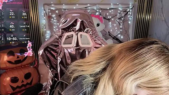 lili conor s online show from 18, 10, 2025