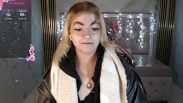 lili conor s online show from 1, 10, 2025