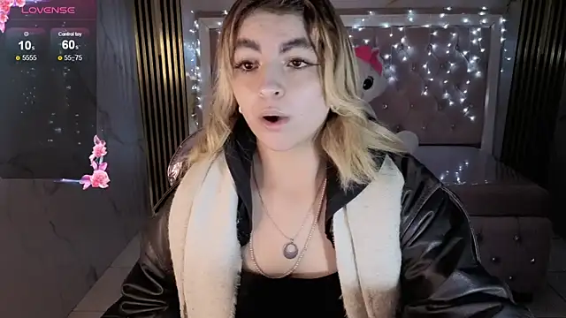 lili conor s online show from 13, 11, 2025