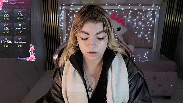 lili conor s online show from 7, 11, 2025