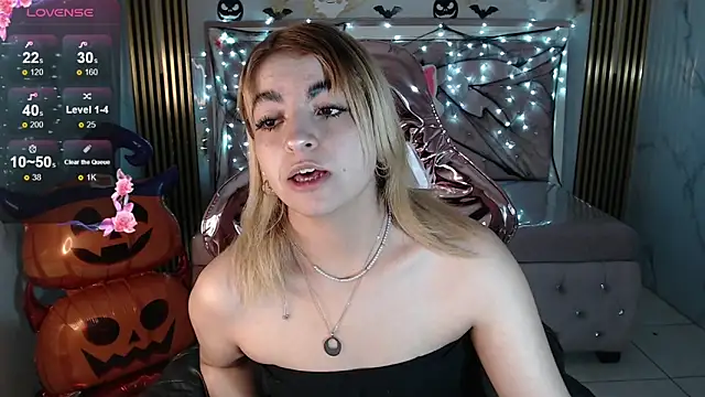 lili conor s online show from 9, 10, 2025