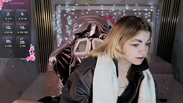 lili conor s online show from 6, 11, 2025