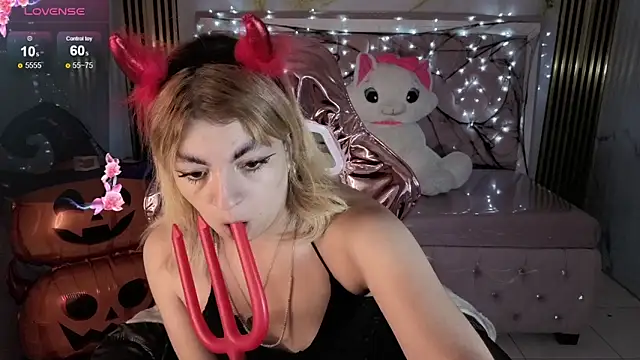 lili conor s online show from 26, 10, 2025