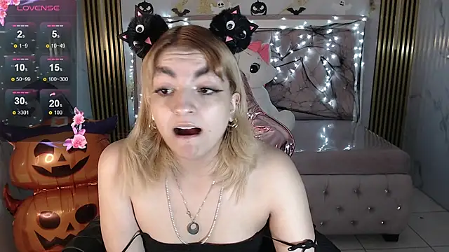 lili conor s online show from 11, 10, 2025